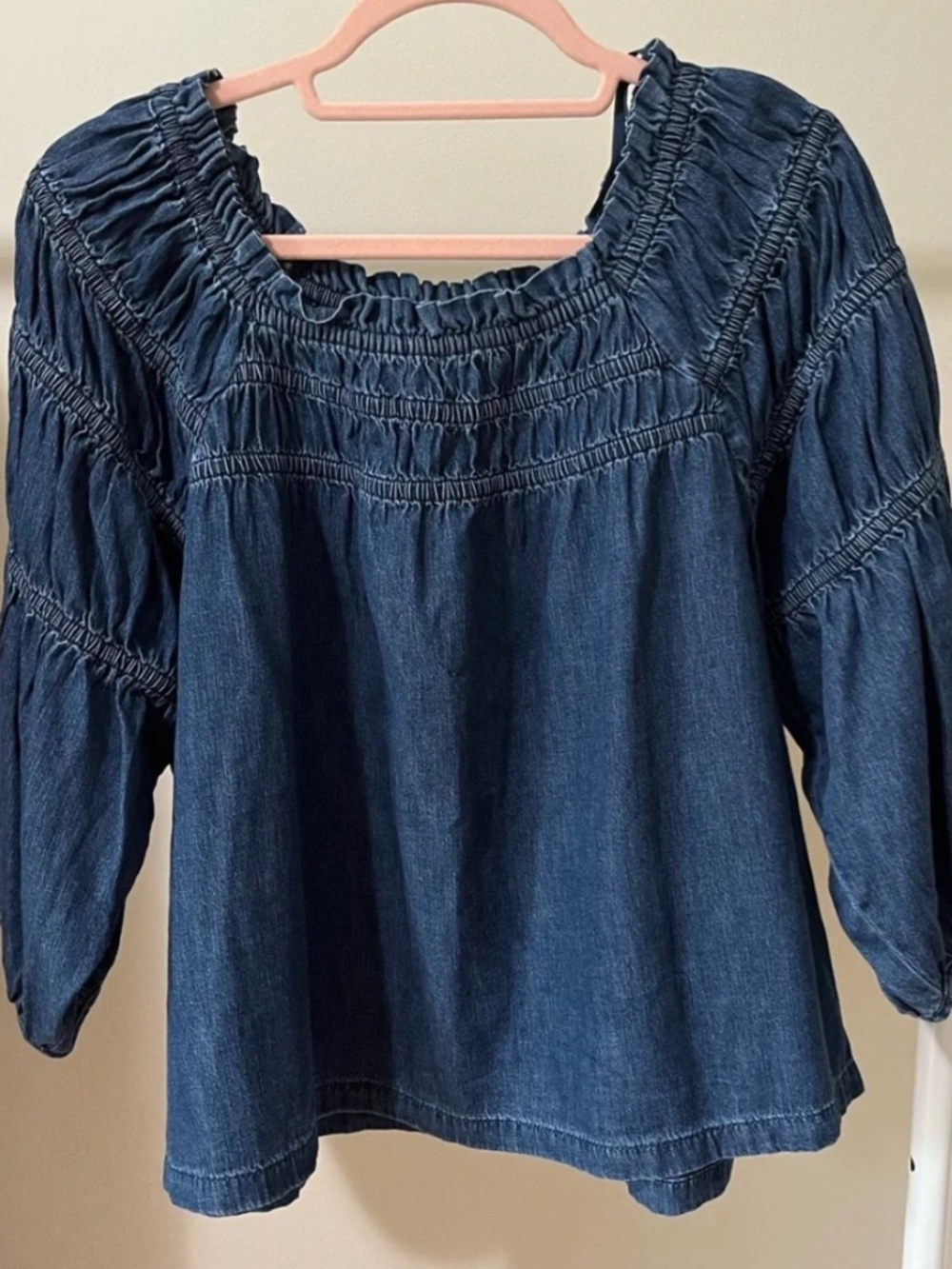 GORGEOUS Denim smocked top M-L PRISTINE!